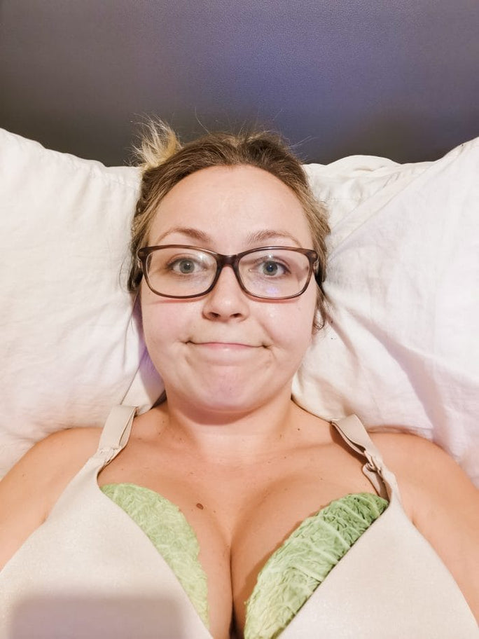 How do I stop breastfeeding?